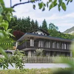 Tennengau Mit Parkplatz