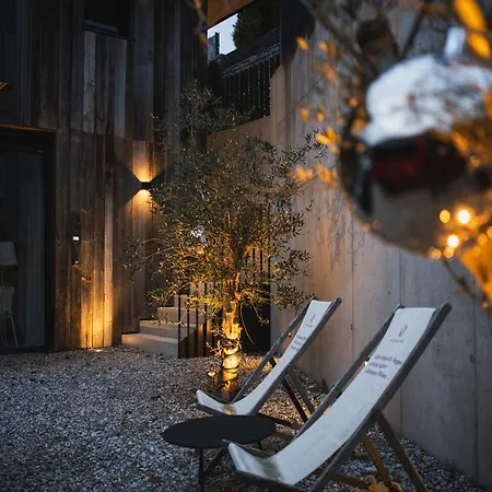 Tennengau Mit Parkplatz *