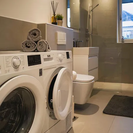 Tennengau Mit Parkplatz Голлинг-на-Хальцахе