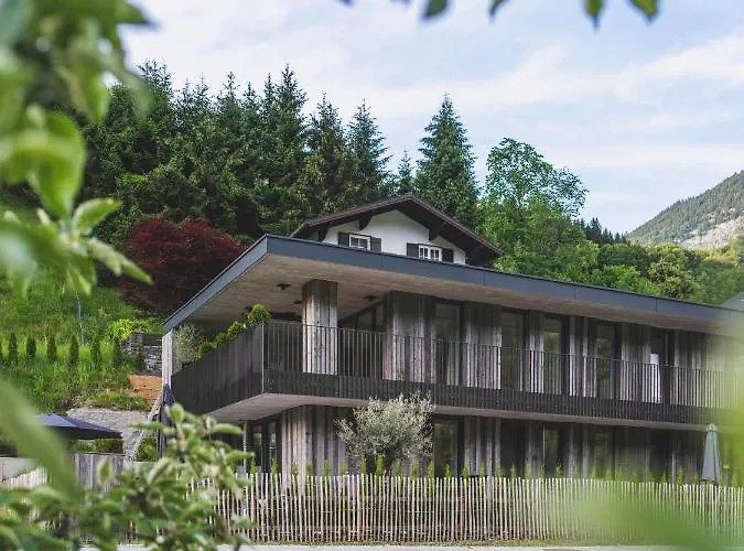 Tennengau Mit Parkplatz